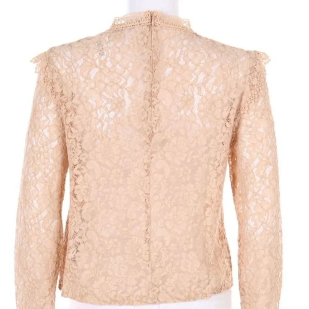 Zara long sleeve nude floral lace cropped top with zippered closure  | worn once